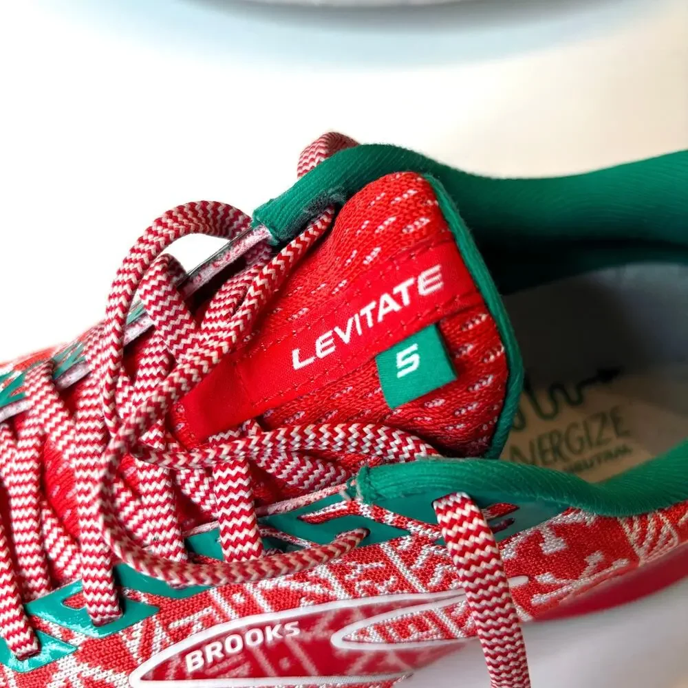 Brooks Levitate 5 Run Merry Men's 11 Christmas Running Shoes Red Green Holiday